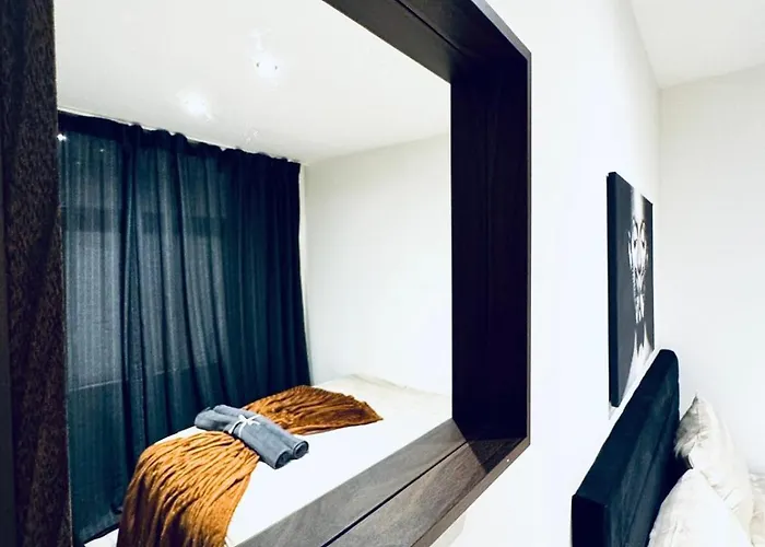 Affordable 5br Apt, Ideal For Groups & Families Vídeň