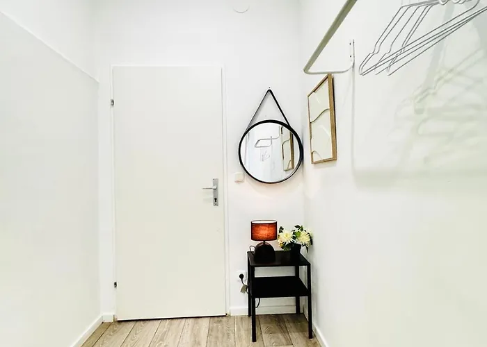 Affordable 5br Apt, Ideal For Groups & Families Vídeň