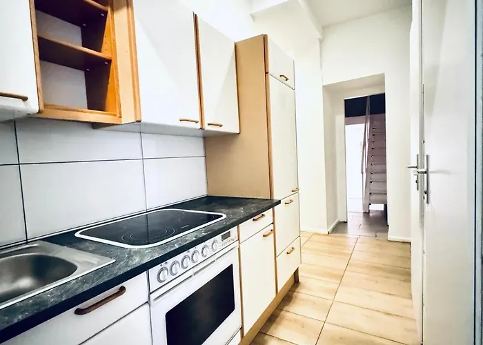 Affordable 5br Apt, Ideal For Groups & Families